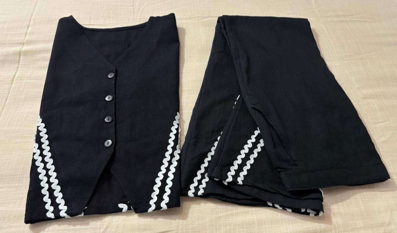 Women Indo Western Waist Coat With White Zigzag Lace Trousers Co-Ords Set